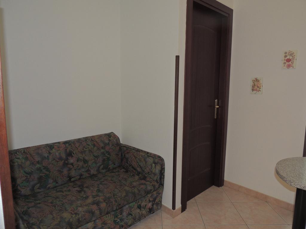 Apartments Baunei Bilik gambar